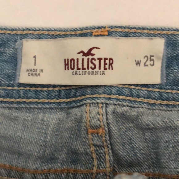 Light wash Hollister Denim Shorts Low waisted - Picture 5 of 6